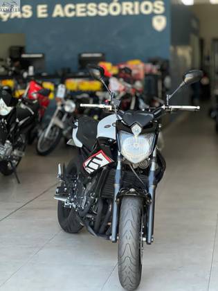 YAMAHA XJ6 N 
